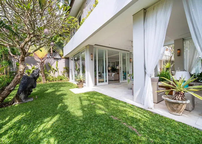 Villa Sunsara 4 - Enchanting 4Br Villa In A Great Location Canggu 